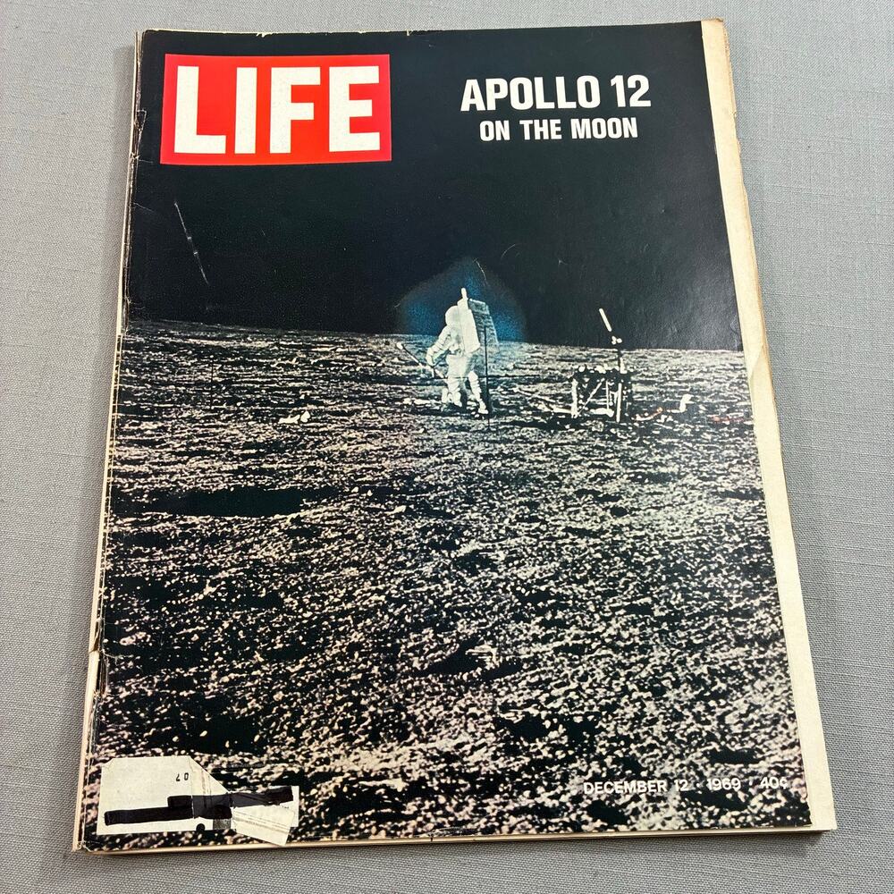 Vintage 1969 LIFE Magazine Apollo 12 Moon Landing NASA Space See Descr
